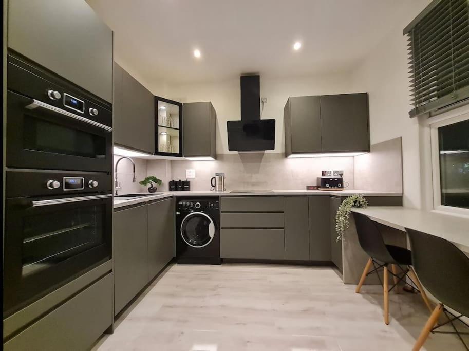 Double Room In Shared Flat Λονδίνο Εξωτερικό φωτογραφία