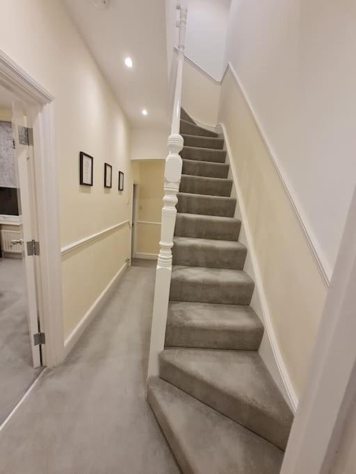 Double Room In Shared Flat Λονδίνο Εξωτερικό φωτογραφία